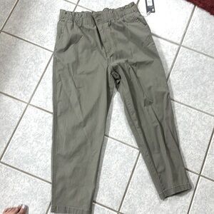 NWT Universal Thread army green size 18 elastic waist button pant!